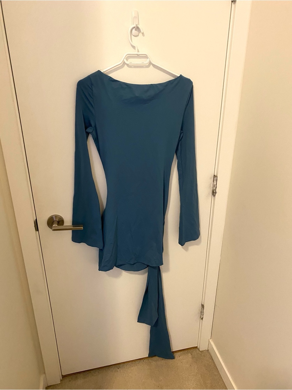 Beautiful long sleeve bodycon mini dress European summer new with tag - Picture 5 of 6